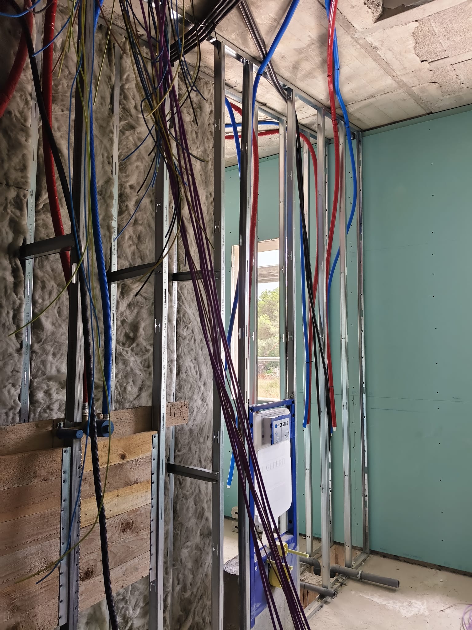 Instalación de pladur, tabiques, techos y tratamiento de juntas